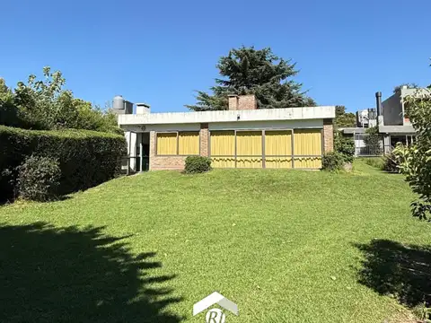 CASA EN VILLA GUADALUPE, SOBRE EL LAGO