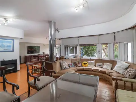 Casa en Venta en Olivos, USD 498.000