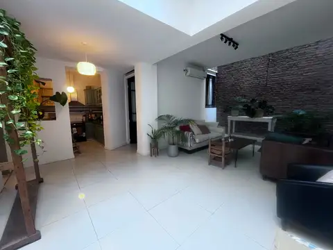 Depto Tipo Casa en Venta de 4 dormitorios