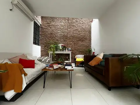 Depto Tipo Casa en Venta de 5 ambientes