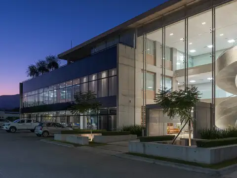 ALQUILER OFICINA 300m2 OFFICE PARK SAN LORENZO CHICO