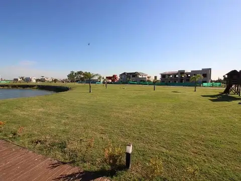 Terreno en Venta de 714,0 m2