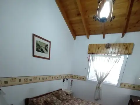 EXCELENTE DUPLEX DE 3 AMBIENTES CON PATIO Y PARRILLA