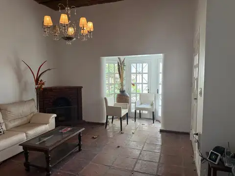 Casa en Venta en Lomas de Zamora, USD 180.000