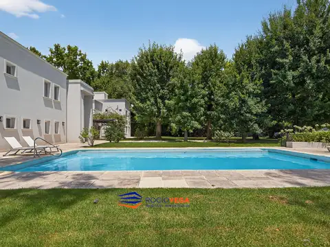 Casa 7 ambientes con 5 baños
