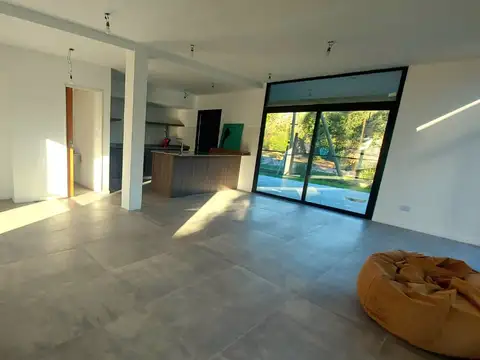 Casa en Venta en Moreno, USD 163.000