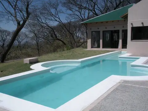 Casa en alquiler con pileta en la Aguada, San Lorenzo Chico