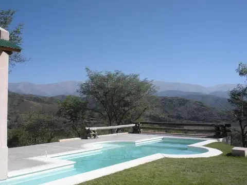 Casa en Alquiler de 3 dormitorios