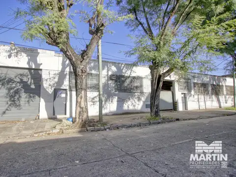 Depósito apto todos los rubros en zona fabril.