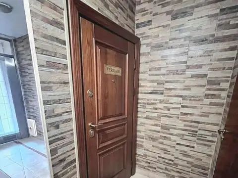 DEPARTAMENTO DE 1 DORMITORIO CON PATIO EXCLUSIVO EN EL CORAZ