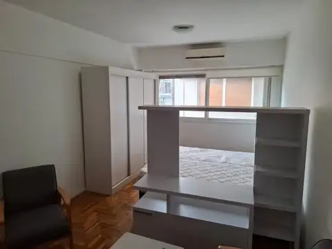 Uriburu 1000 , Piso 6
