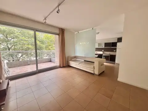 Departamento en Puerto Madero con cochera y balcón aterrazado