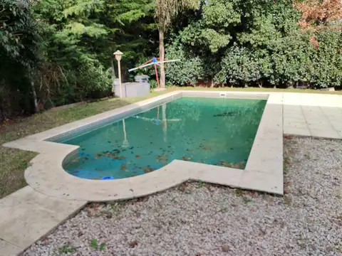 VENTA CASA 5 AMB BARRIO "EL CARMEN" BERAZATEGUI
