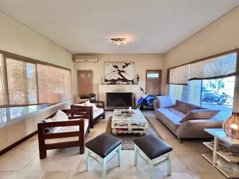 Casa en Venta en San Isidro Labrador, USD 369.000