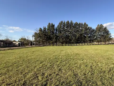 Loteo en el campo en el apacible y encantador pueblito de Salvador María, Segunda Circunvalación y calle 13