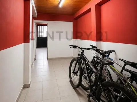 126 700, Piso 0