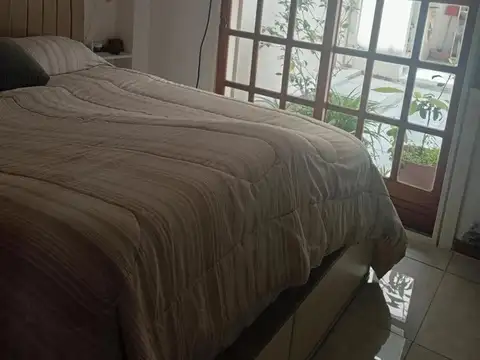 Depto Tipo Casa en Venta con 1 cocheras