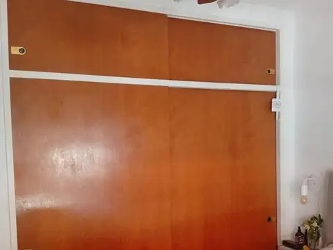 Depto Tipo Casa en Venta 40 años