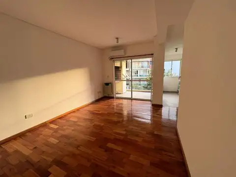 VENTA - DEPTO 2 AMB C/PARRILLA Y BAULERA