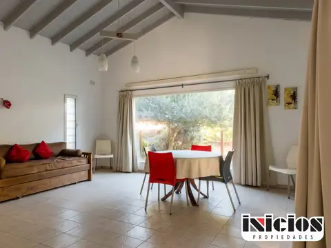 Casa 3 ambientes con 1 baño