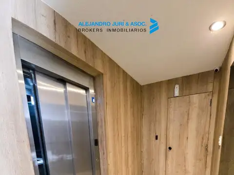 Amplia Oficina a Estrenar Zona Tribunales en Alquiler: Dorrego 1779