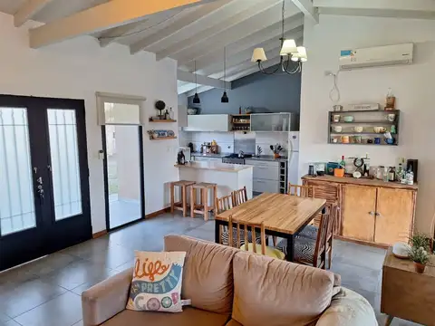 Casa en Venta en Carlos Spegazzini, USD 125.000