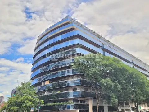 Venta Semipiso de 3 Ambientes con Dependencia y Balcón Terraza