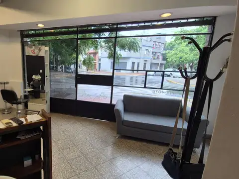 Local en Venta 65 años