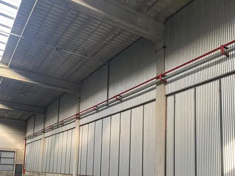 Local en Alquiler en Moreno, USD 4.800