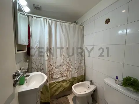 Venta de monoambiente con balcón, Centro, Mar del Plata.