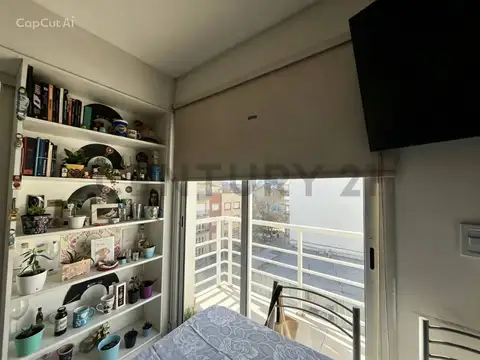Venta de monoambiente con balcón, Centro, Mar del Plata.