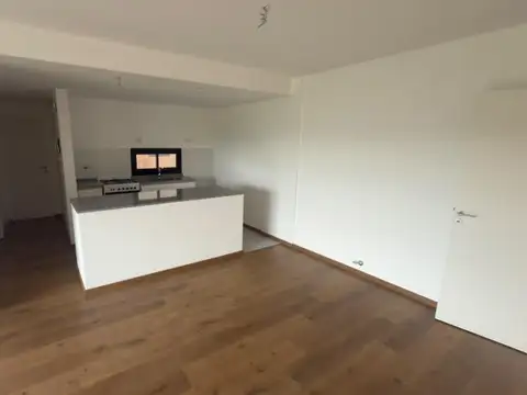 Departamento en Alquiler en Fisherton, $ 850.000