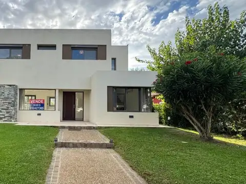 Casa en venta en San Isidro Villa Allende Apta Credito