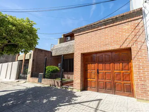 CASA 5 AMB VENTA GERLI AVELLANEDA APTO CRÉDITO