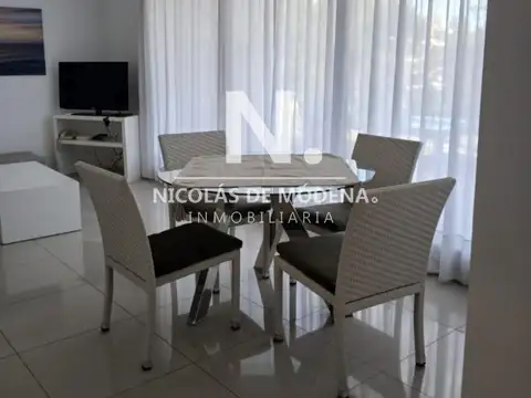 Departamento en Alquiler en Playa Mansa, USD 1.700