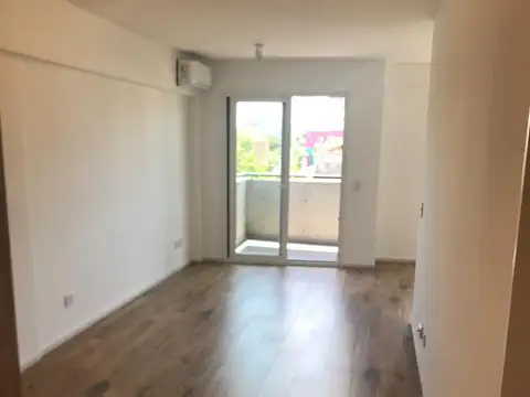 HERMOSO DEPTO "CASI" DOS AMB, GRAN BALCÓN 