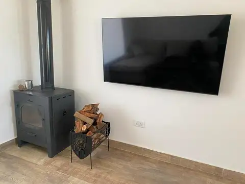 Casa 4 ambientes con 2 baños