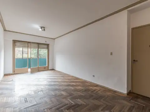 Avenida San Martín 4400, Piso 1