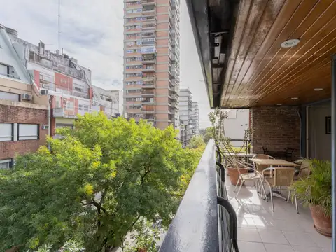Teodoro García 1800, Piso 6