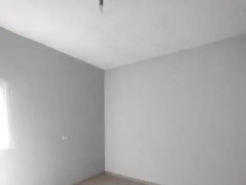 Depto Tipo Casa en Alquiler de 2 dormitorios