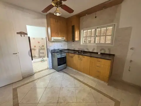 Casa en venta y alquiler en Granadero Baigorria