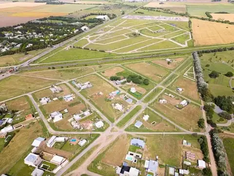 Lote 300 m2 en barrio Palo Alto - Pueblo Esther.