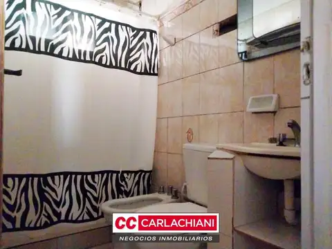 Casa 3 ambientes con 1 baño