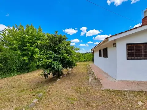 Casa 5 ambientes con 2 baños