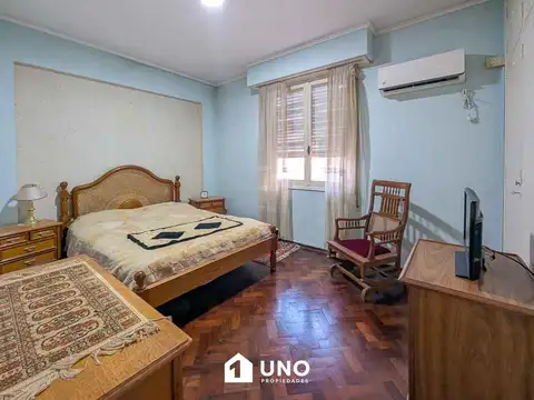 Paraguay y Urquiza - Dpto de 2 Dormitorios.