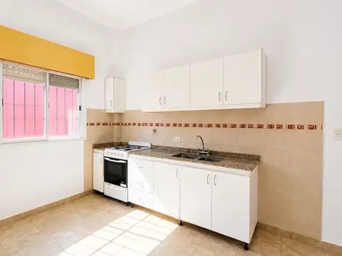 Depto Tipo Casa 2 ambientes con 1 baño