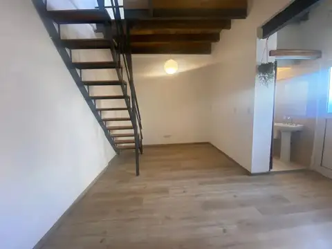 Depto Tipo Casa en Venta de 2 ambientes