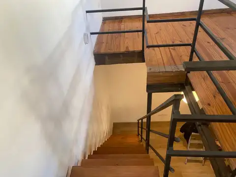 Depto Tipo Casa en Venta 50 años