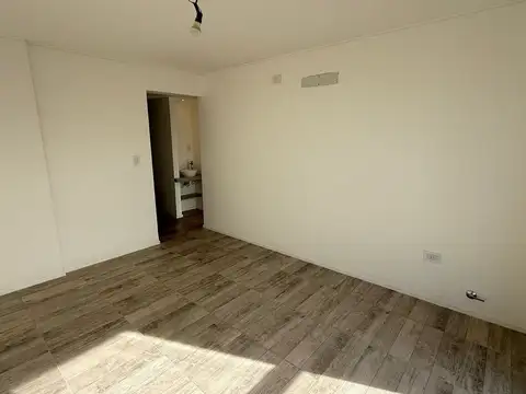 Departamento 2 ambientes en zona centro La Plata