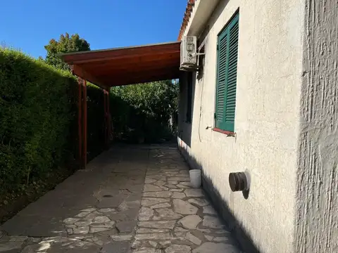 Casa en Venta en Barrio Parque Leloir, USD 138.000